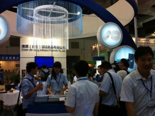 万众期待的第三十二届中国国际塑料橡胶工业展览会(CHINAPLAS 2018 国际橡塑展)已进入倒计时第四天!此次展会不仅规模上再次取得突破,展览面积相比2016年上海浦东展扩大逾30%,而且在主题专区、国家/地区展团的分布以及同期活动的重新规划上更加精准与极致。